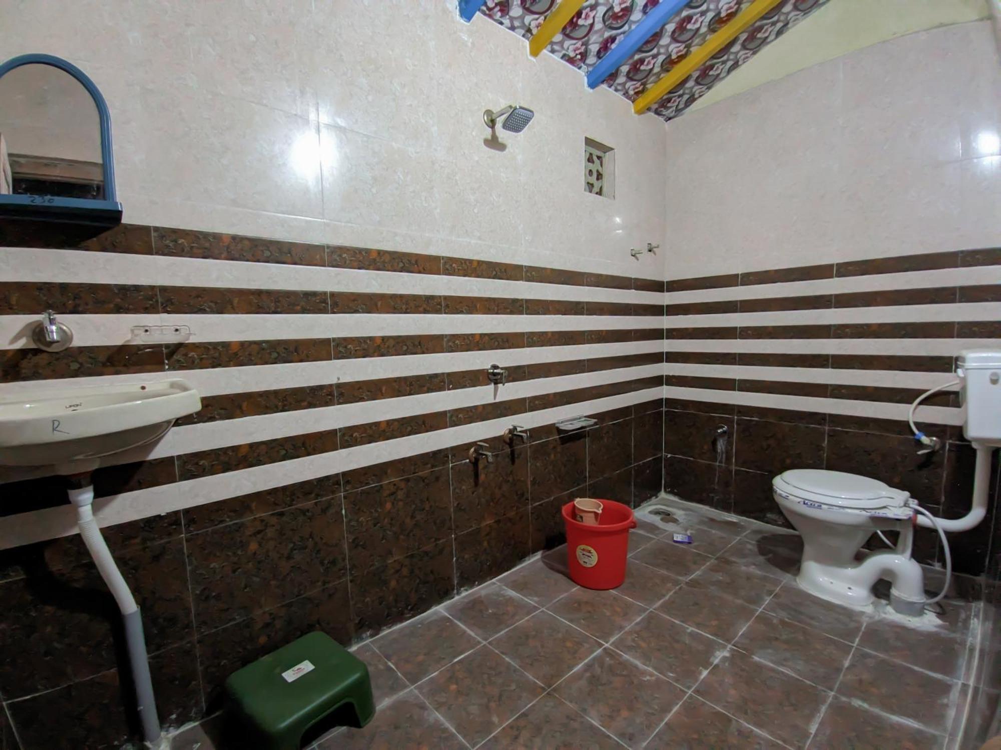 White Land Villagestay Dhordo Екстер'єр фото